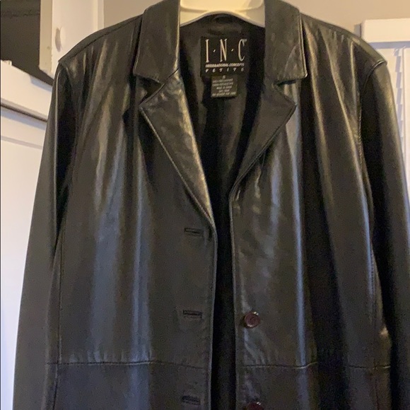 COPY - Petite leather trenchcoat - Picture 3 of 5